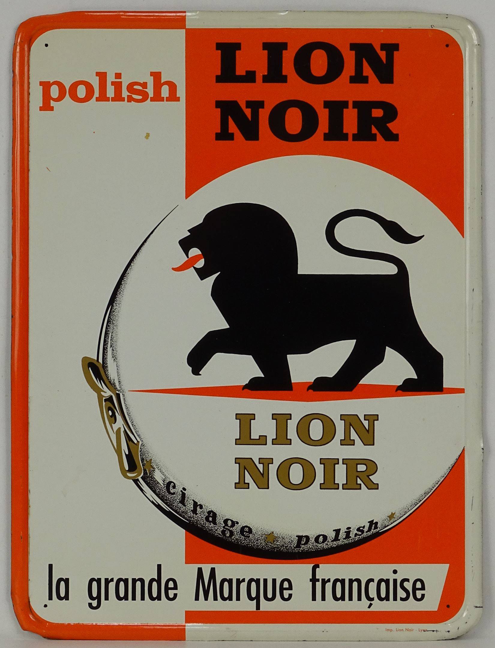 MIROR Brillant Liquide - Lion Noir à Paris-Montrouge : Plaque émaillée  cintrée de forme ovale. Perforations, Vente aux enchères : Estampes -  Affiches - Gravure - Lithographie - Eauforte