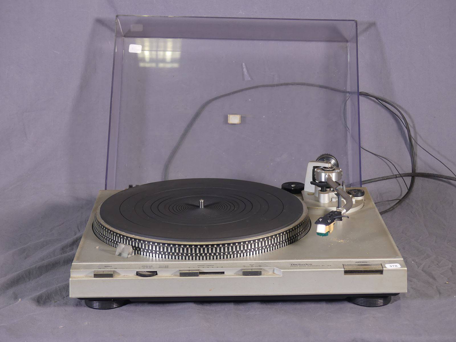 Platine vinyle TECHNICS SL-D3 XGF Direct Drive Automatic série