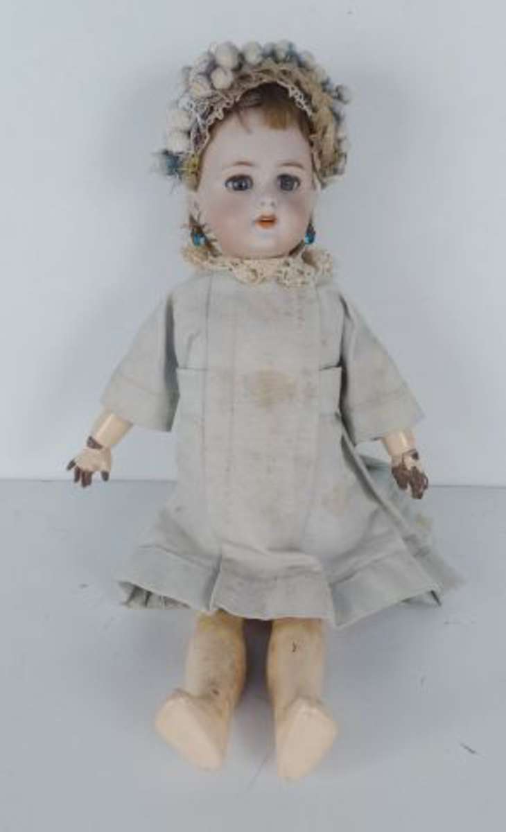 Ancienne Poupée Porcelaine – Tête En Porcelaine – Yeux Dormeurs – 16 Cm