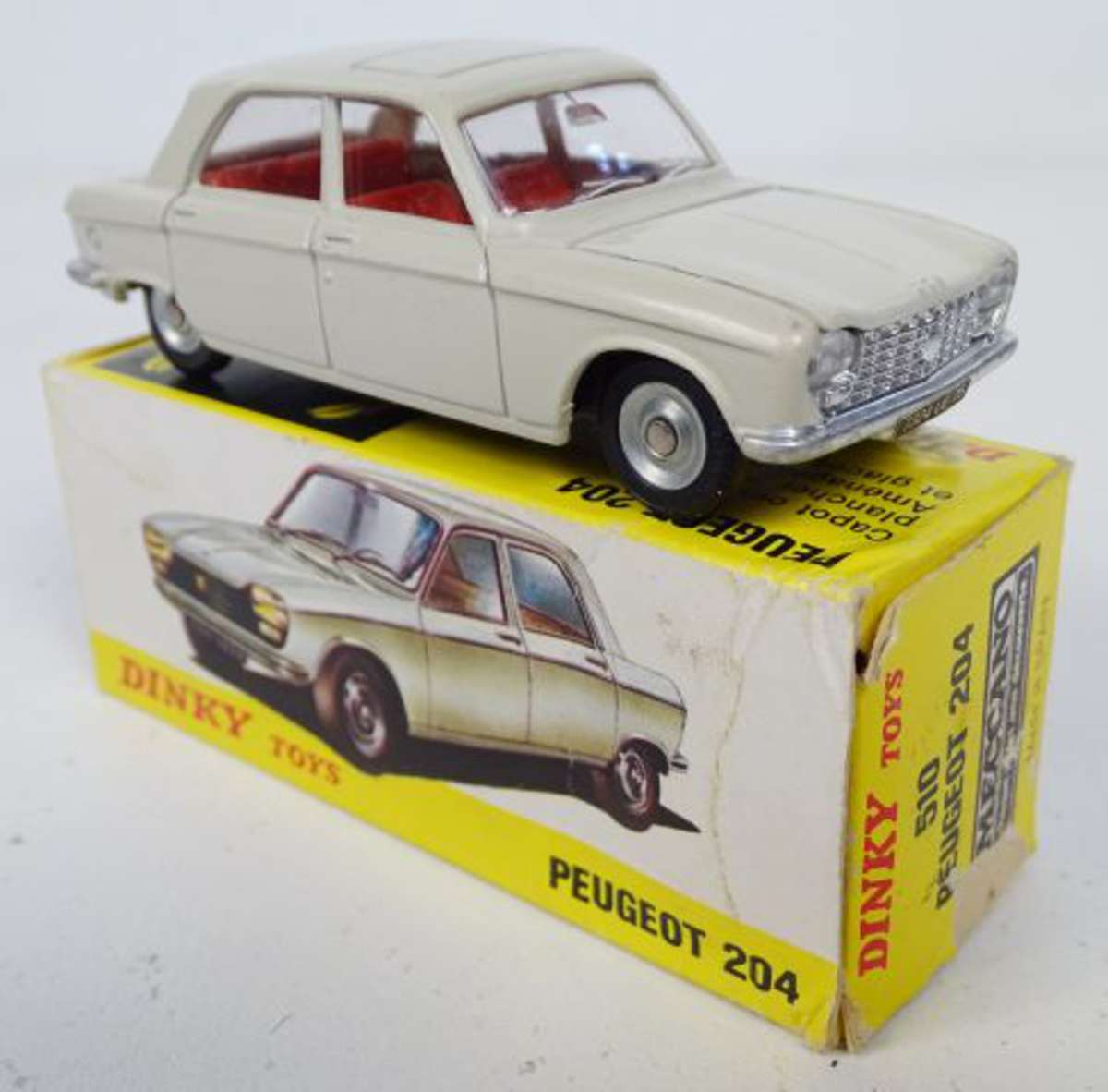 Dinky Toys made in Spain n° 510 Peugeot 204 1/43 en boite