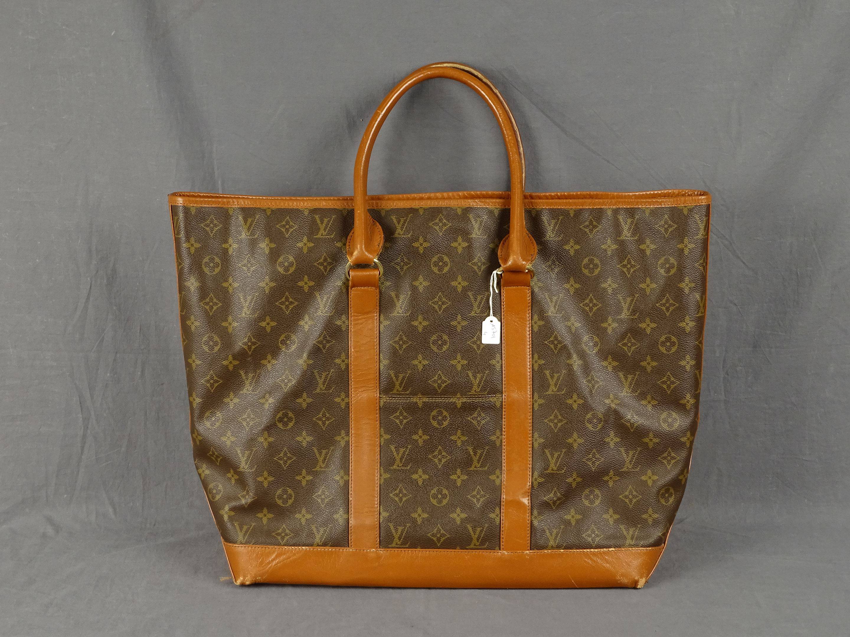 Sac de week end Louis Vuitton Sac de chasse en toile monogram cuir naturel, Gold Louis Vuitton Monogram Mat Stockton Tote Bag