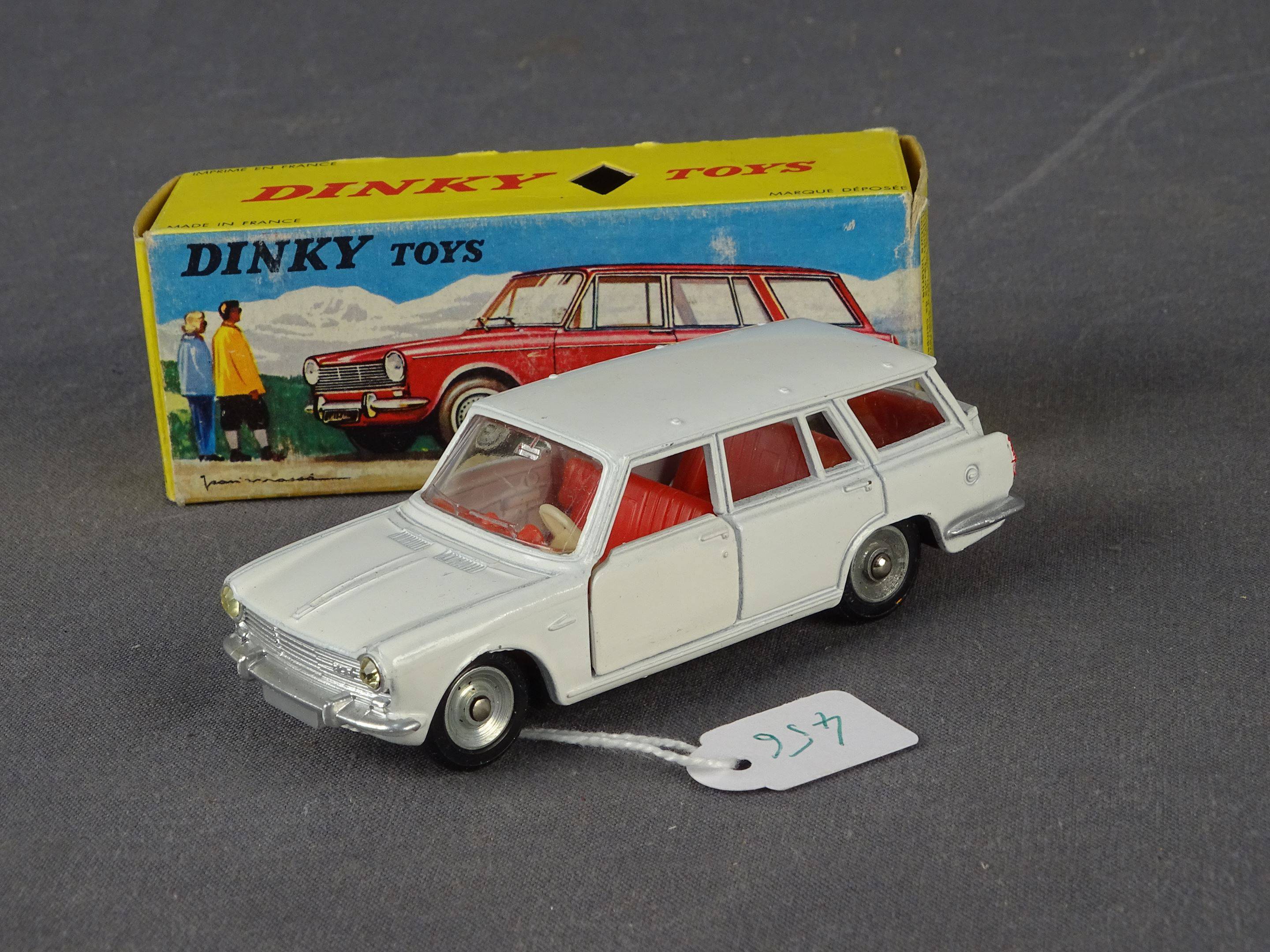Dinky toys simca camping table 1500 red break ref/507 plastic new 