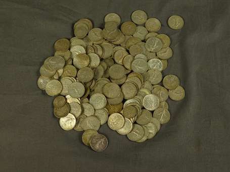 1 lot de pièces d'argent semeuse 0F50 et 1 franc. 