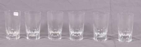 BACCARAT - Suite de 6 verres gobelets en cristal. 