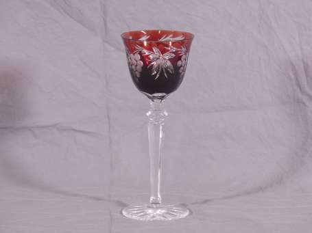 Suite de 6 verres à vin du Rhin en cristal doublé 