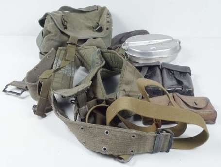 Lot divers , sac us , brelage us , cartouchière 