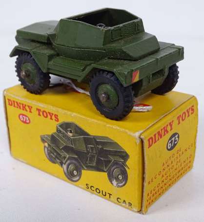 Dinky toys militaire - Scout car , en boite réf 
