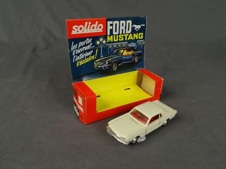 Solido-Ford Mustang, blanche, neuf boite ref 147