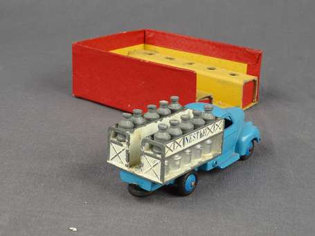 Dinky toys France - Studebeker laitier 