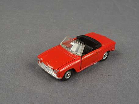 Dinky toys Spain - Peugeot 204  cabriolet couleur 