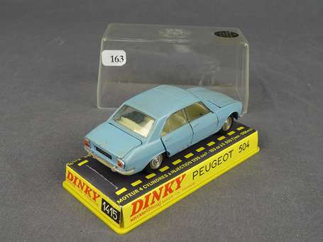 Dinky toys France- Peugeot 504 couleur bleue ciel 