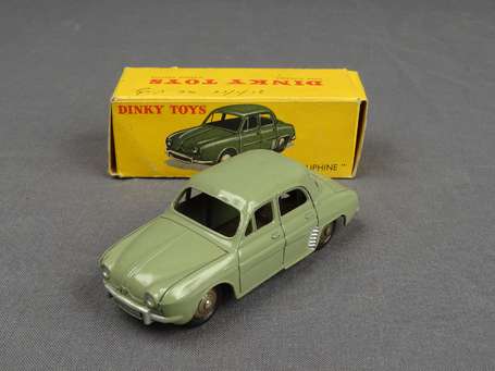 Dinky toys France- Renault  Dauphine couleur verte