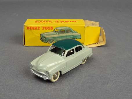 Dinky toys France- Simca  9 aronde , couleur grise