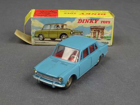Dinky toys France- Simca 1500 , couleur bleue ciel