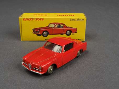 Dinky toys France- Alfa roméo, couleur rouge, neuf