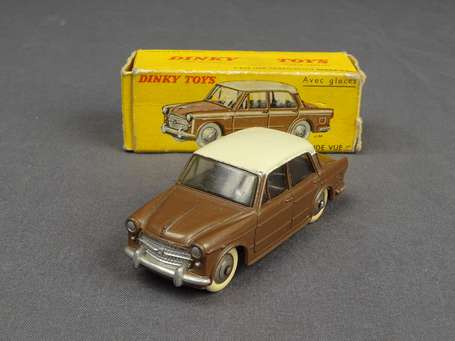 Dinky toys France- Fiat 1200, couleur marron toit 
