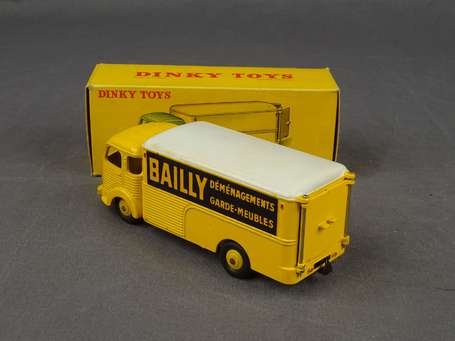 Dinky toys France- Simca 