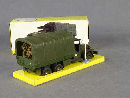 Dinky toys militaire France- gmc baché, état neuf 