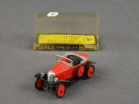 Norev - Citroen Hp5, couleur rouge, neuf en boite 
