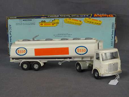 Dinky toys GB - Camion AEC, citerne Esso  modèle 