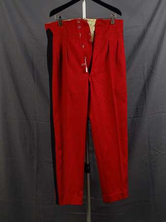 1GM - Pantalon d'officier  en drap rouge, bande 