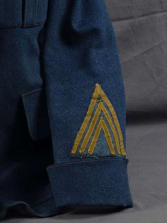 1GM - Veste gris fer bleuté d'un adjudant 