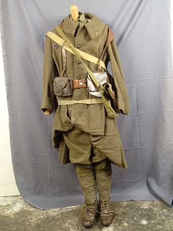 FR2GM - Mannequin d'un soldat 1940 , comprenant un