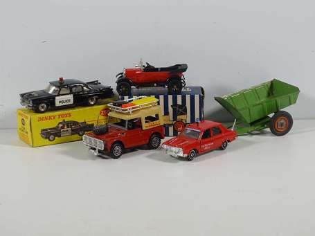 Dinky toys GB et divers - Lot de 5 véhicules dont 