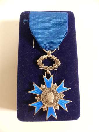 civ - Ordre national du Mérite - état neuf en 