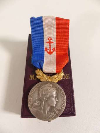 civ - Médaille du courage et dévouement - marine 