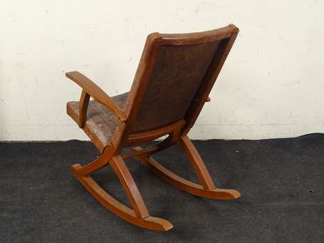 PAZMINO Angel (XXe siècle), Rocking chair en bois 