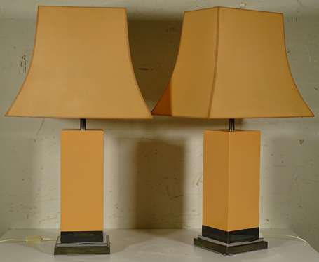 MAISON MAHEY - Paire de lampes quadrangulaires en 