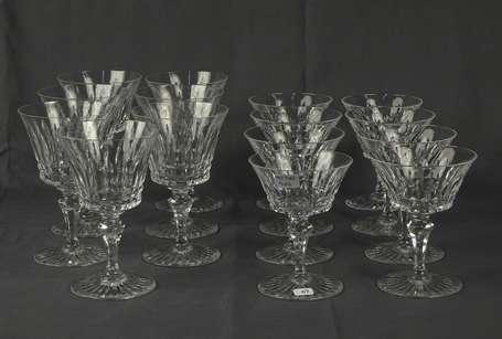 BACCARAT - modèle Buckingham - 7 verres à eau (1 