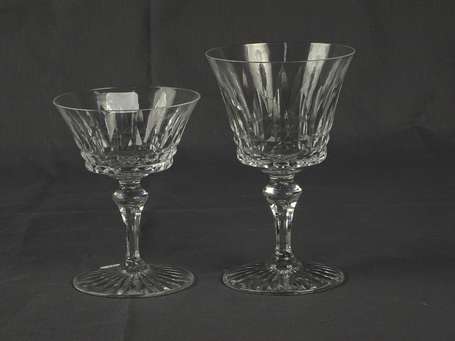 BACCARAT - modèle Buckingham - 7 verres à eau (1 