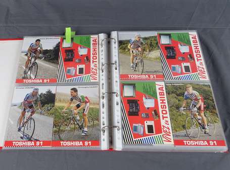 Cyclisme - Album d'environ 400 CPSM / CPM - 