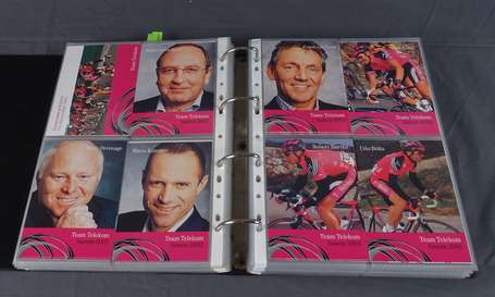 Cyclisme - Album d'environ 600 CPSM / CPM - 