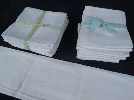 Lot de 21 serviettes de table, dont 10, damassé de