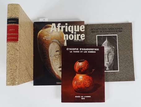 Quatre livres. 'Sculptures africaines et 