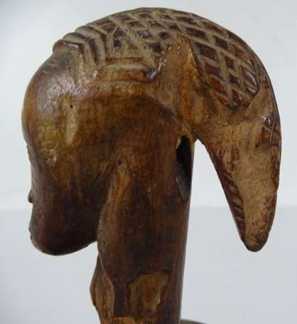 Ancien étrier de poulie de métier à tisser sculpté