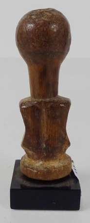 Ancien petit buste votif en bois dur (peut-être un