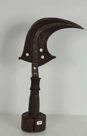 Ancien couteau faucille 'Trumbash' en bois métal 