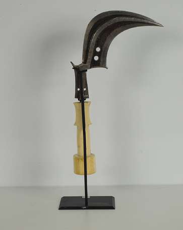 Ancien et rare couteau faucille 'Trumbash' en 