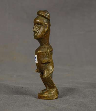 Ancienne figurine masculine en bronze représentant