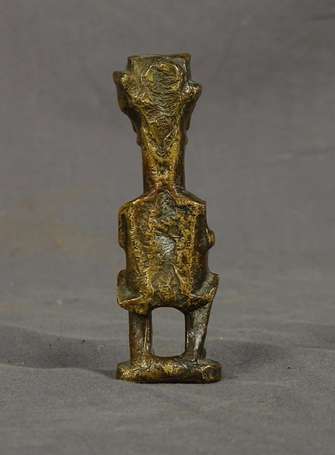 Ancienne figurine masculine en bronze représentant