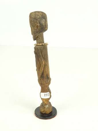 Fine et ancienne statuette 'Boso Usu', les bras 