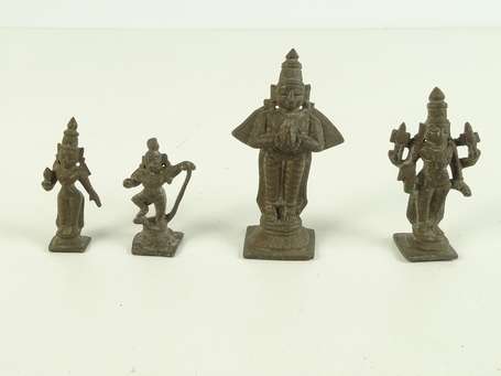 Quatre divinités du panthéon hindou en bronze. Bon