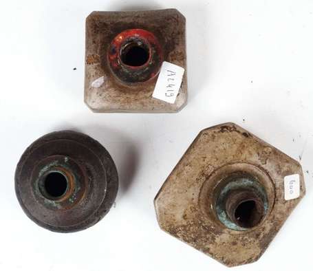 Trois fourneaux de pipe à opium en terre cuite 