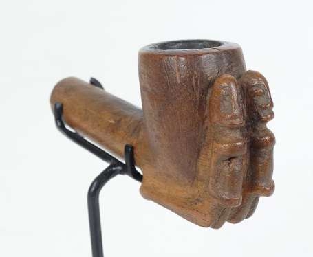 Ancien fourneau de pipe en bois jaune décoré de 