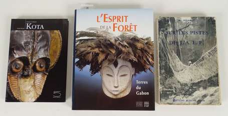 Trois livres  'L'esprit de la forêt. Terres du 