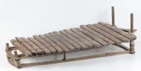 Ancien Balafon - Bois et Cordes - longueur 92 cm -